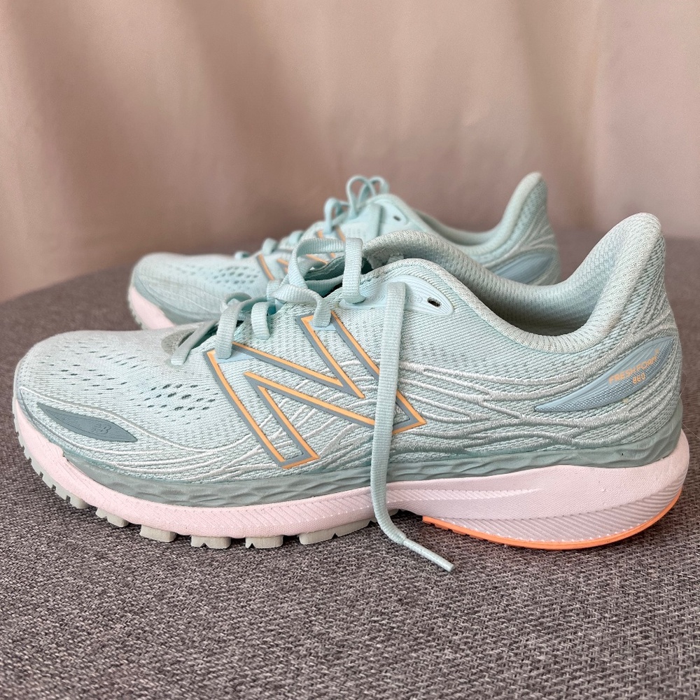 New Balance Fresh Foam 860 Athletic Shoes Women’s in Mint Green